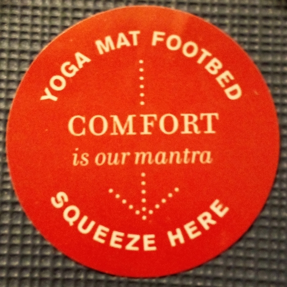 Lindsay Phillips - NWT Yoga Mat Foot bed, Logo Button Non-Slip Soles, Denim Blue - Picture 10 of 15